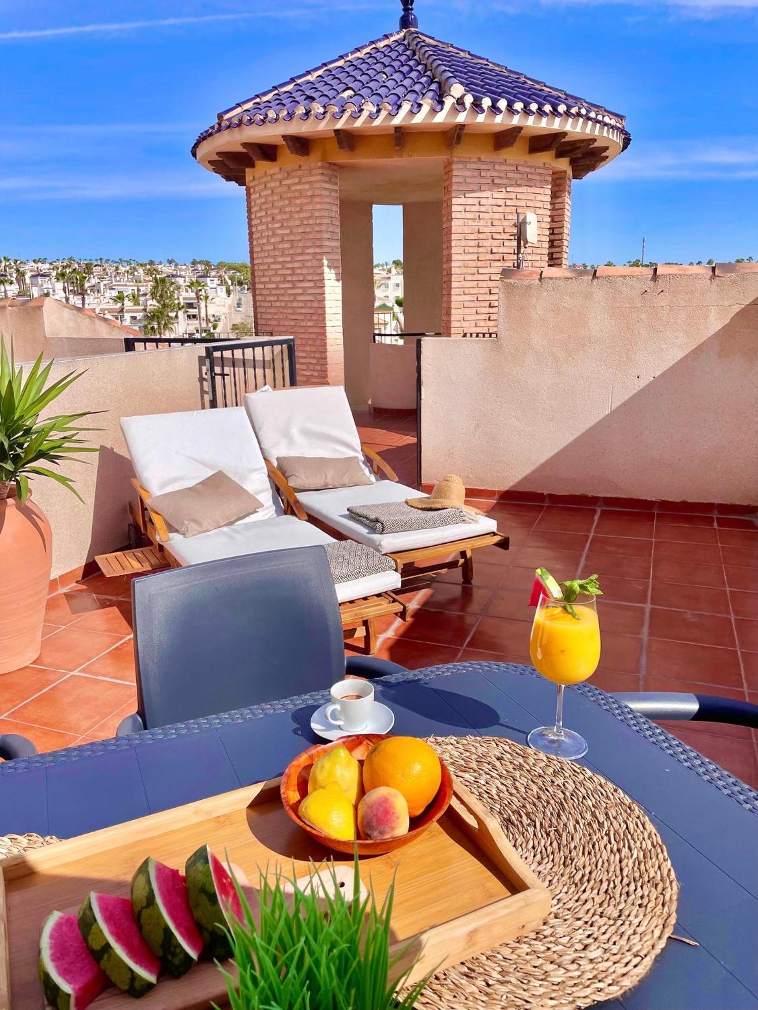 Casa Andres. Two Bed Penthouse Pool & Terrace Apartamento Alicante
